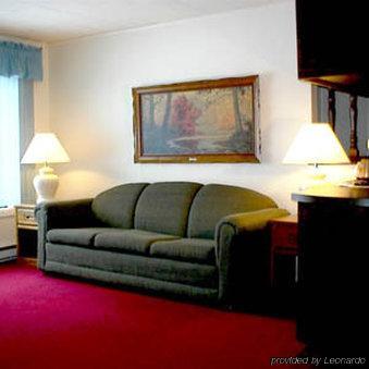 Budget Host Inn - Manistique Room photo